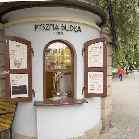 Jelonek Zdroj * פולניסה-ז'דוז'