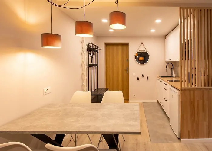 Jelonek Zdroj * פולניסה-ז'דוז'